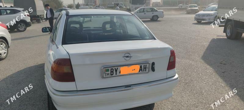 Opel Astra 1993 - 55 000 TMT - Балканабат - img 2