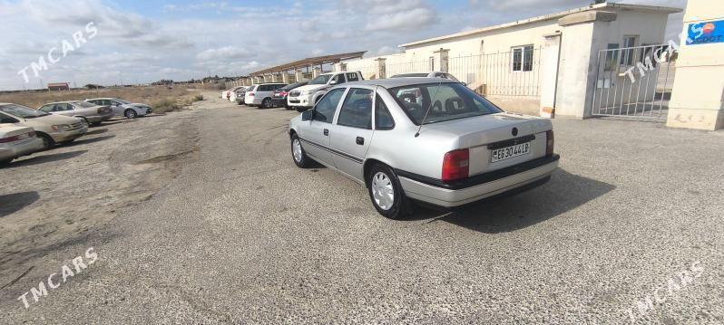 Opel Vectra 1990 - 25 000 TMT - Туркменабат - img 2