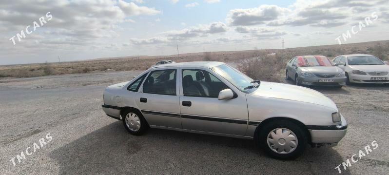 Opel Vectra 1990 - 25 000 TMT - Туркменабат - img 4