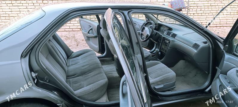 Toyota Camry 2001 - 122 000 TMT - Ёлётен - img 6