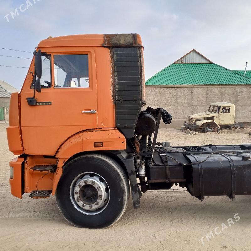 Kamaz 6520 2011 - 170 000 TMT - Türkmenbaşy - img 2