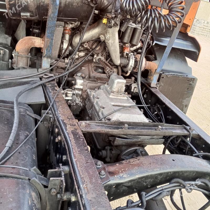 Kamaz 6520 2011 - 170 000 TMT - Türkmenbaşy - img 5