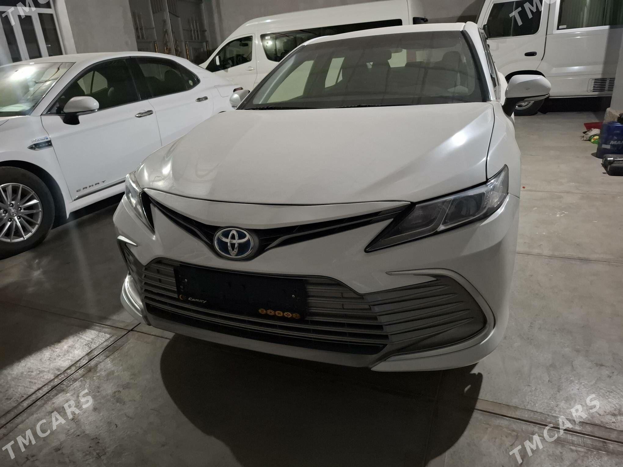 Toyota Camry 2021 - 220 000 TMT - Саят - img 1