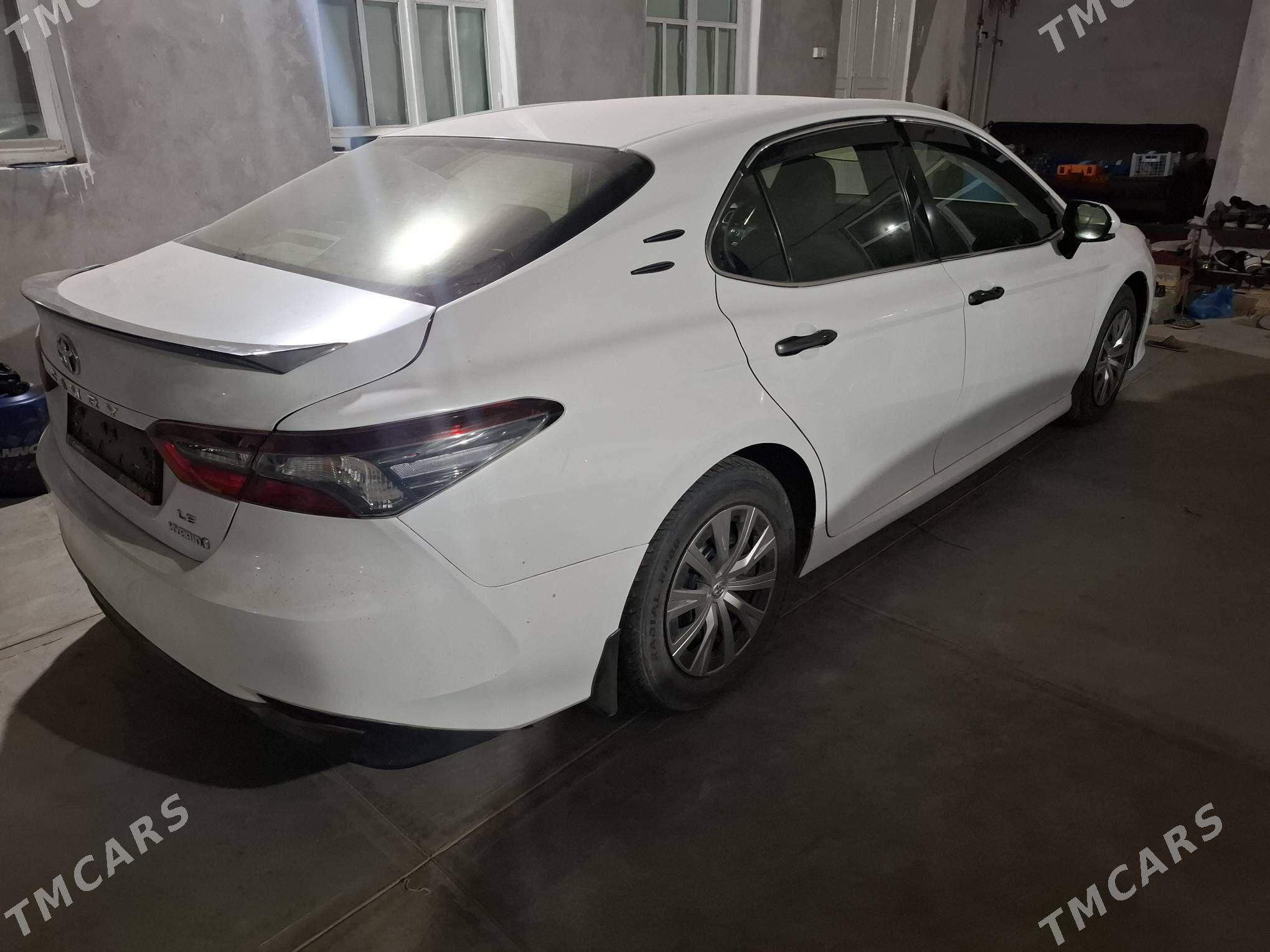Toyota Camry 2021 - 220 000 TMT - Саят - img 3