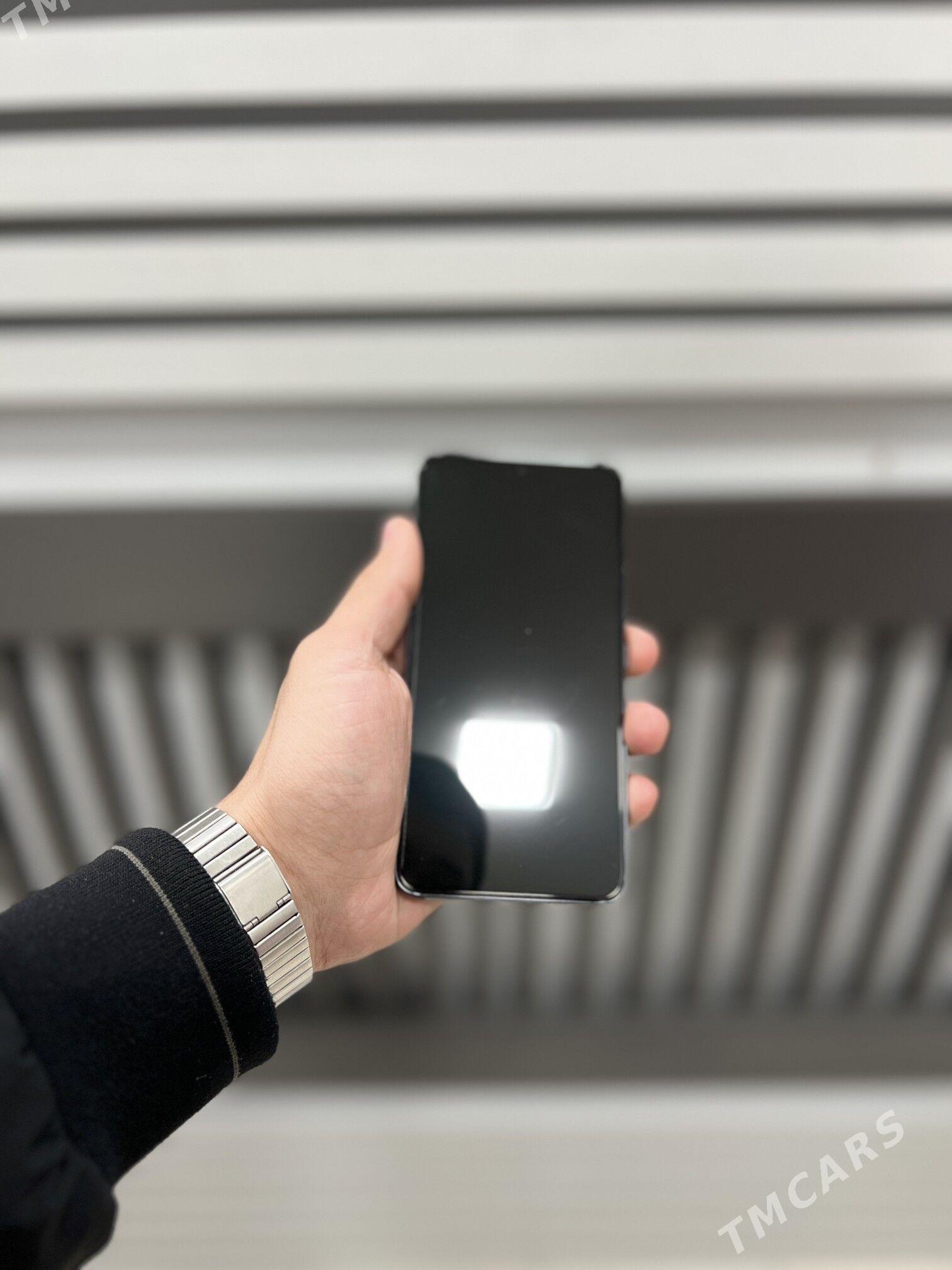 Samsung Galaxy S22 - Mary - img 6