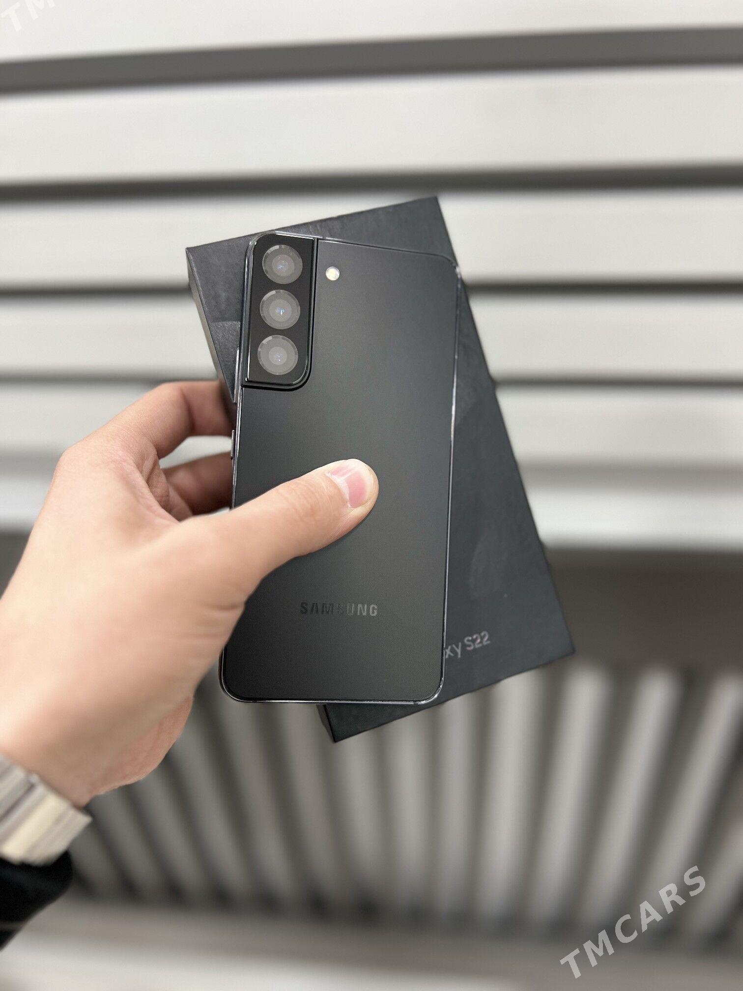 Samsung Galaxy S22 - Mary - img 2