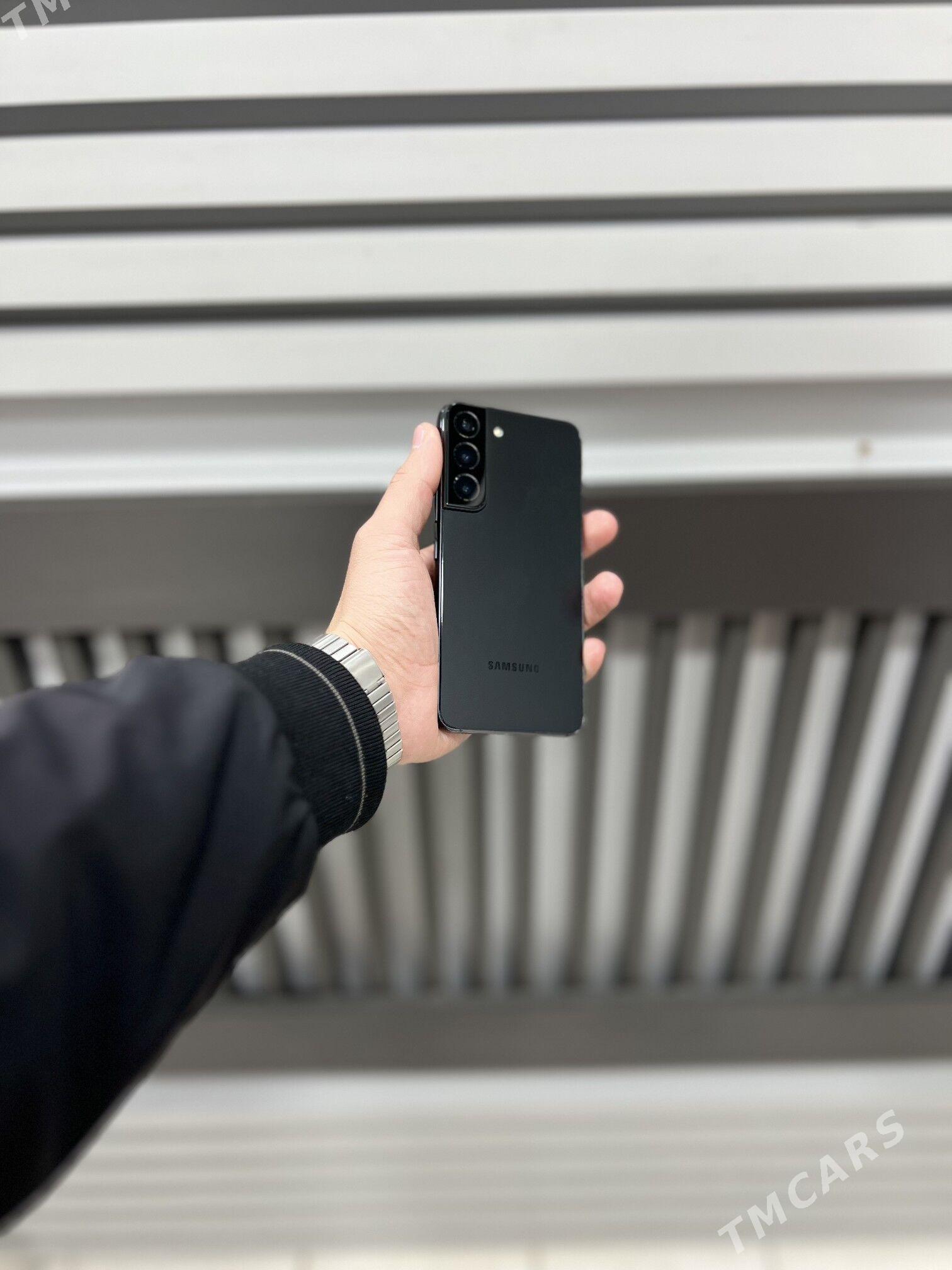 Samsung Galaxy S22 - Mary - img 4