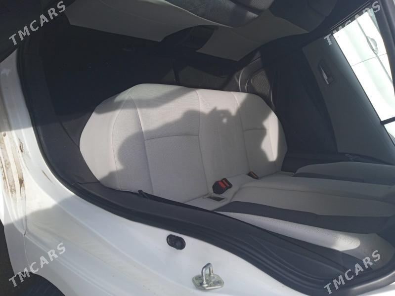 Toyota Corolla 2020 - 179 000 TMT - Ашхабад - img 2