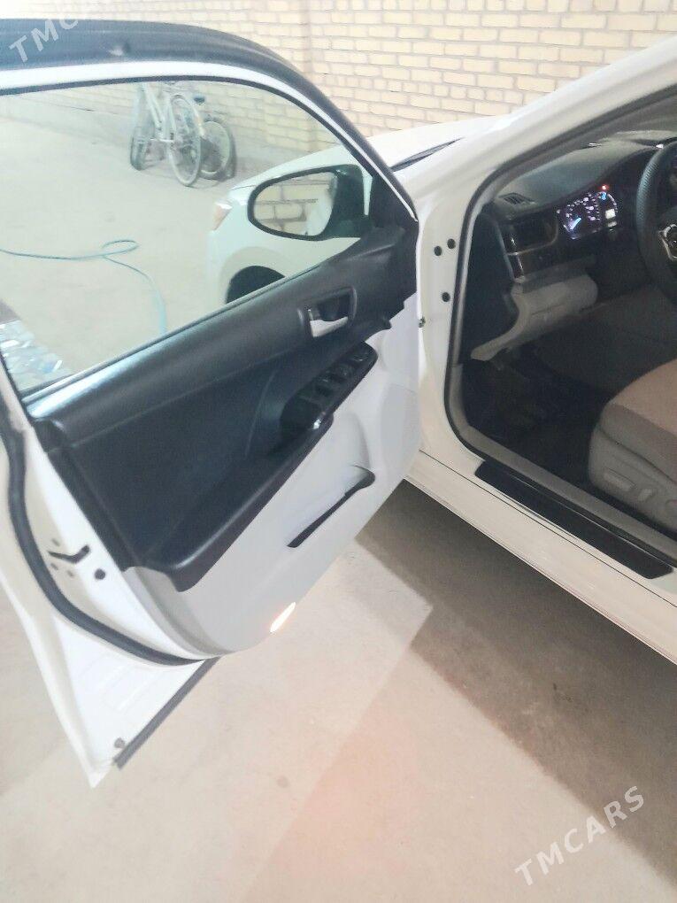 Toyota Camry 2013 - 200 000 TMT - Сакар - img 4