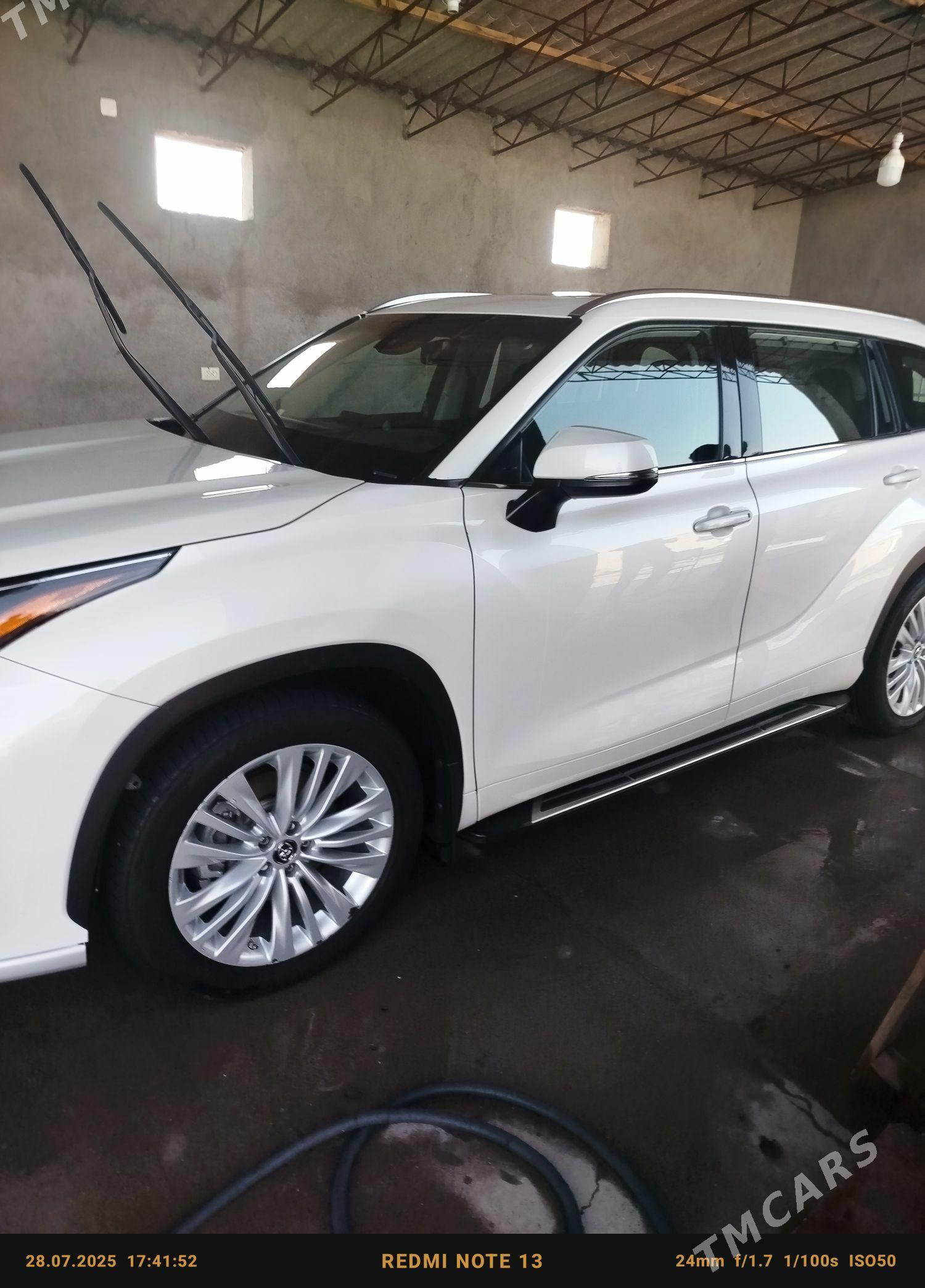 Toyota Highlander 2021 - 580 000 TMT - Tejen - img 3
