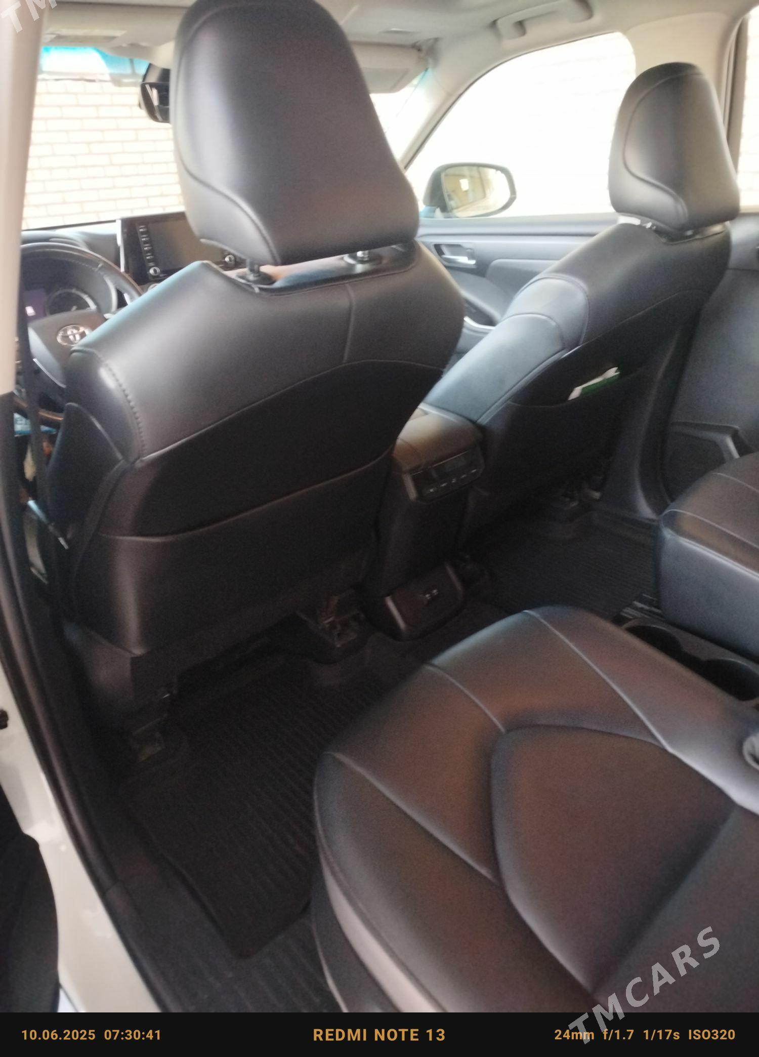 Toyota Highlander 2021 - 580 000 TMT - Tejen - img 8