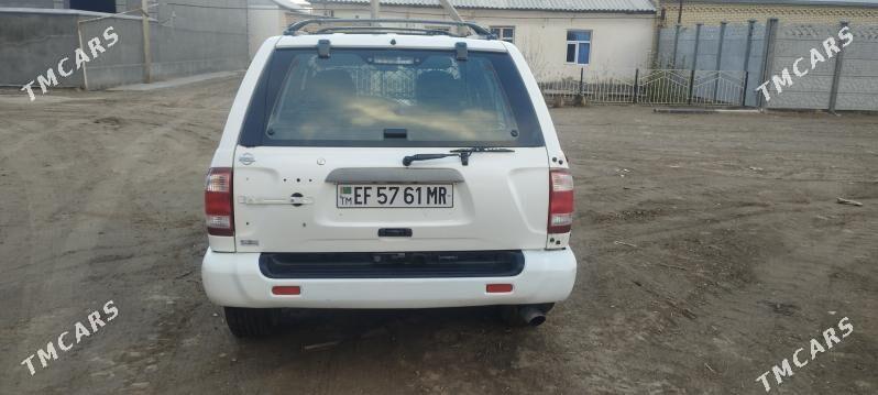 Nissan Pathfinder 2000 - 95 000 TMT - Baýramaly - img 2