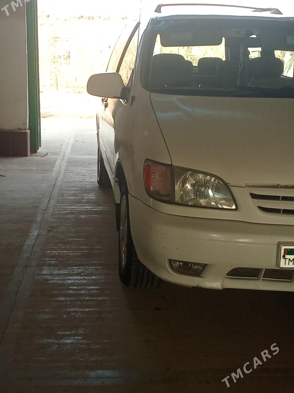 Toyota Sienna 2002 - 165 000 TMT - Tejen - img 2