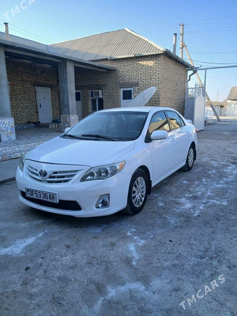 Toyota Corolla 2013 - 153 000 TMT - Теджен - img 5