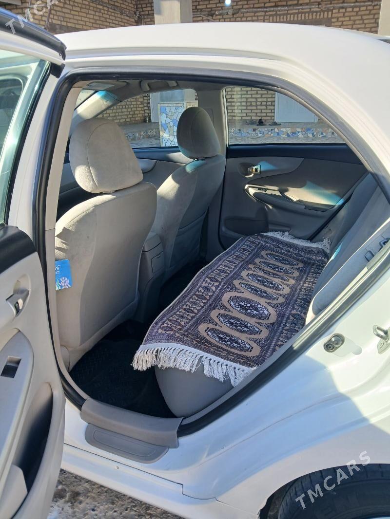 Toyota Corolla 2013 - 153 000 TMT - Теджен - img 8