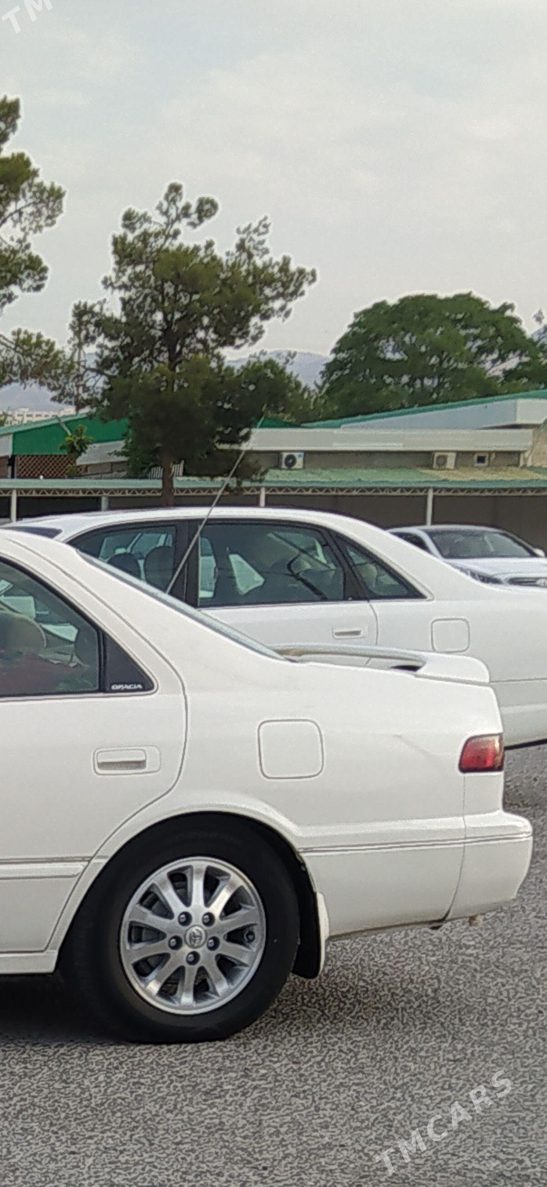 Toyota Camry 1998 - 125 000 TMT - Теджен - img 4