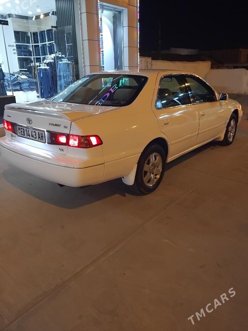 Toyota Camry 2000 - 130 000 TMT - Теджен - img 7