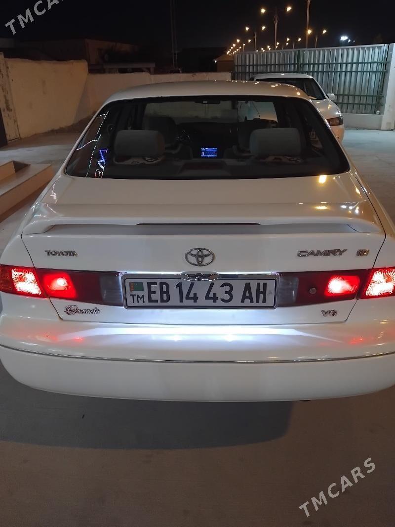 Toyota Camry 2000 - 130 000 TMT - Теджен - img 2