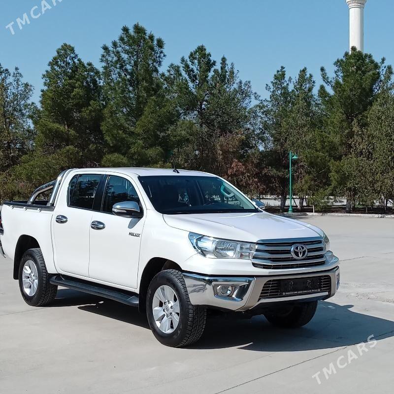 Toyota Hilux 2016 - 438 000 TMT - Гёкдепе - img 9
