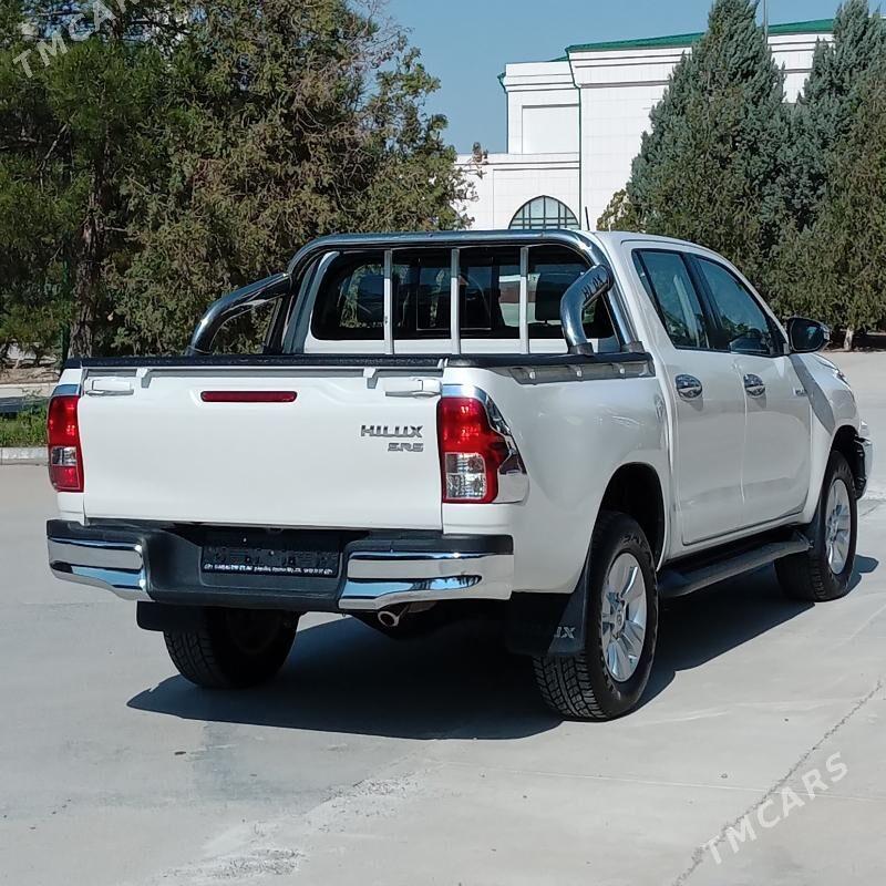 Toyota Hilux 2016 - 438 000 TMT - Гёкдепе - img 6