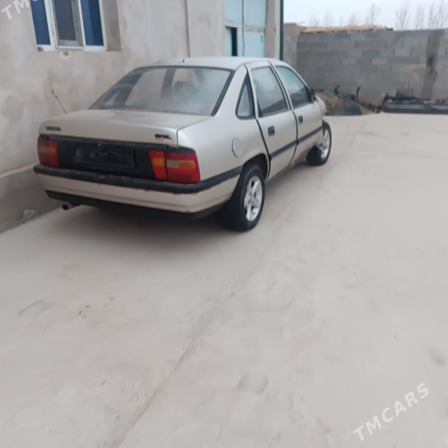 Opel Vectra 1992 - 20 000 TMT - Гурбансолтан Едже - img 2