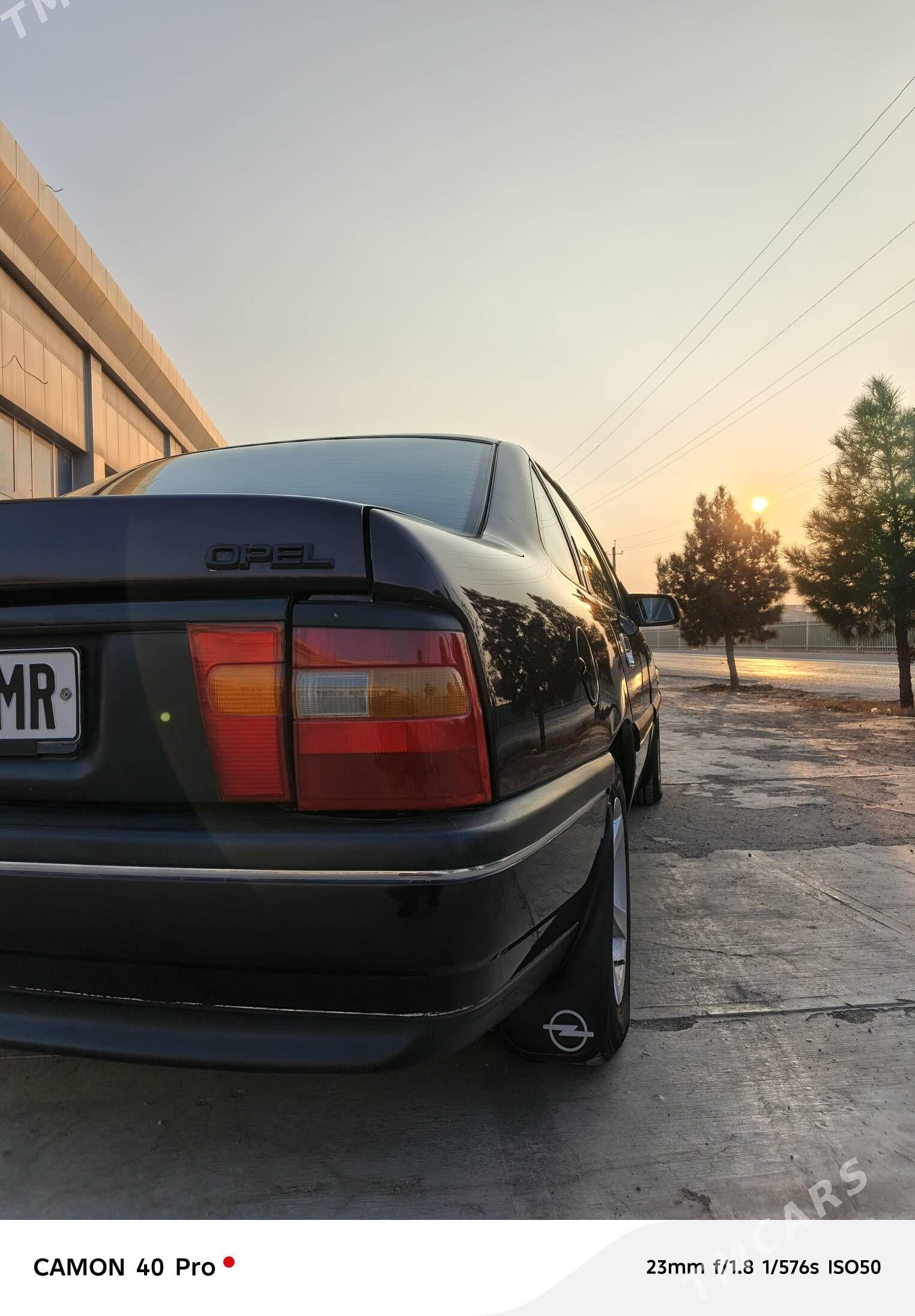 Opel Vectra 1992 - 48 000 TMT - Mary - img 1