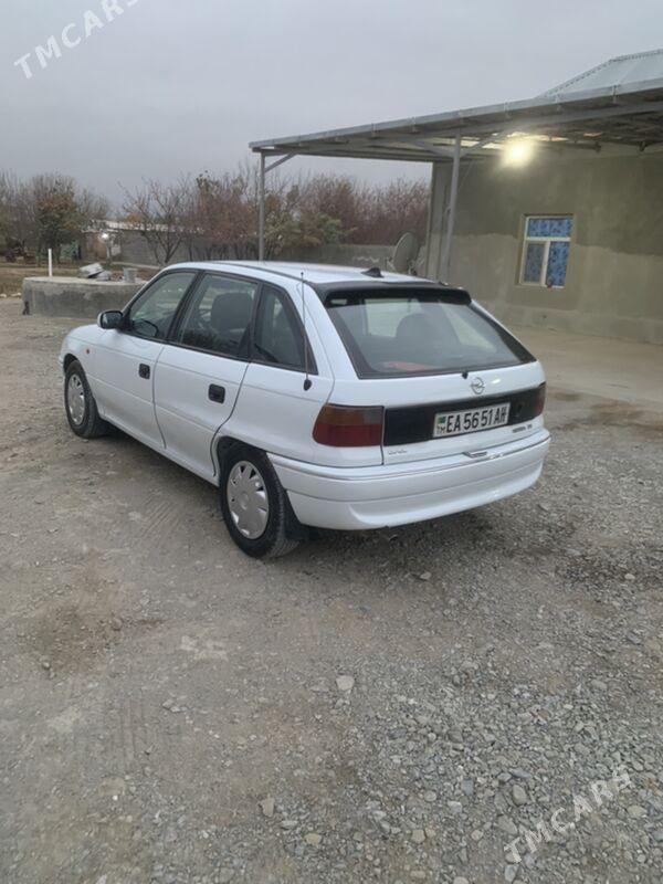 Opel Astra 1995 - 40 000 TMT - Бахарден - img 4