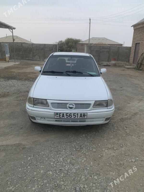 Opel Astra 1995 - 40 000 TMT - Бахарден - img 8