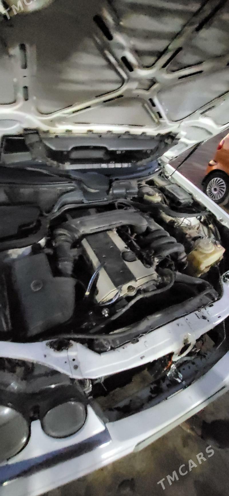 Mercedes-Benz E320 1997 - 58 000 TMT - Дашогуз - img 9