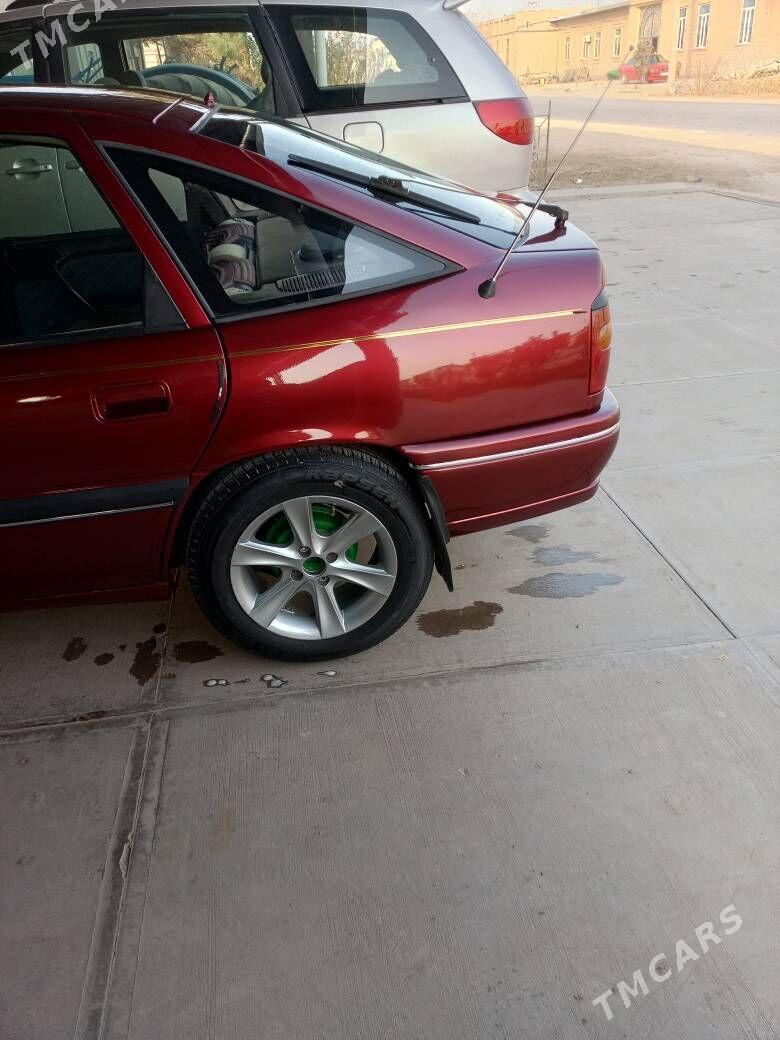 Opel Vectra 1993 - 40 000 TMT - Çärjew - img 2