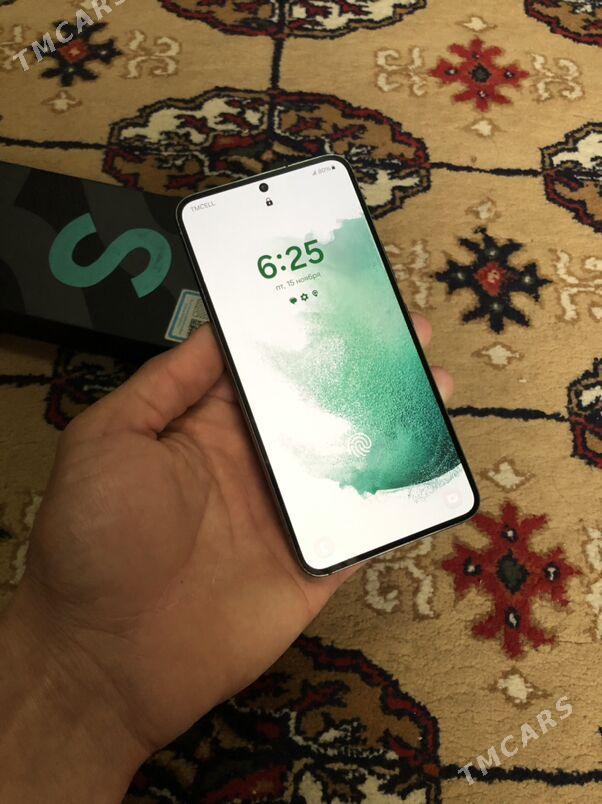 Samsung S22 - Mary - img 4