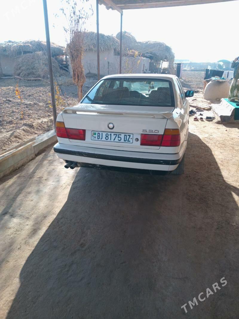 BMW 525 1990 - 55 000 TMT - Гурбансолтан Едже - img 4