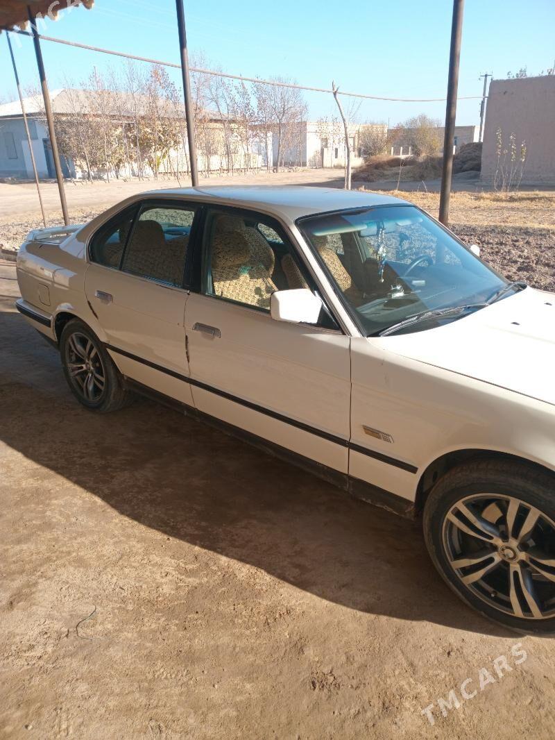 BMW 525 1990 - 55 000 TMT - Гурбансолтан Едже - img 3