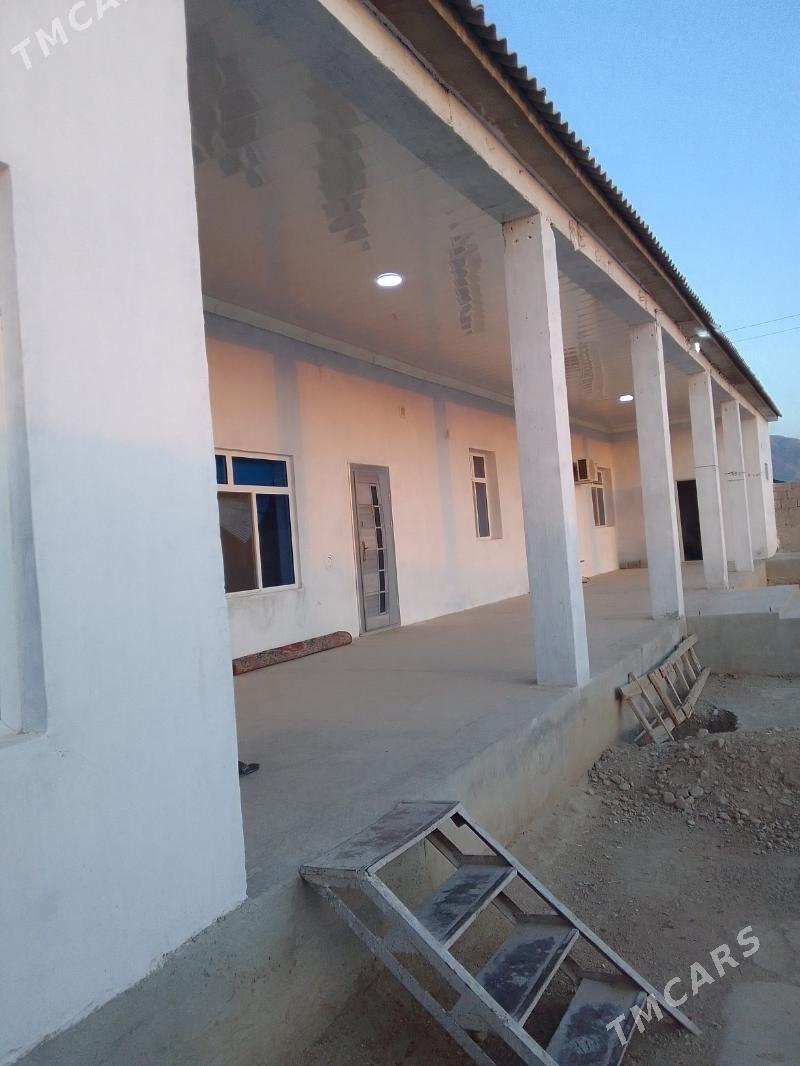 Oben jaý dûzmergen - Балканабат - img 1