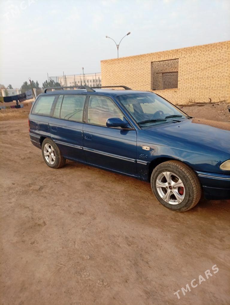 Opel Astra 1994 - 45 000 TMT - Сакар - img 2