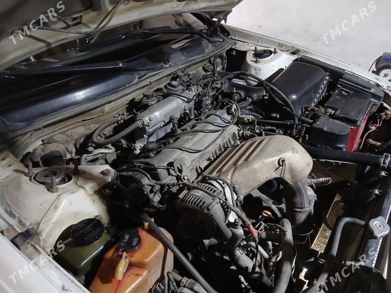 Toyota Camry 2000 - 130 000 TMT - Дашогуз - img 4