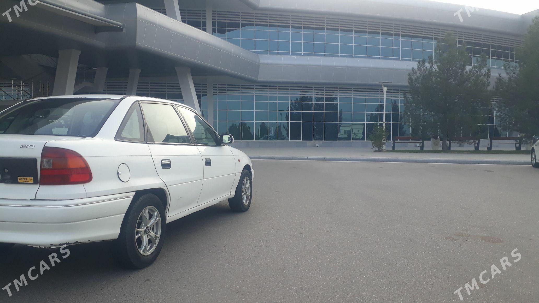 Opel Astra 1993 - 50 000 TMT - Tejen - img 5