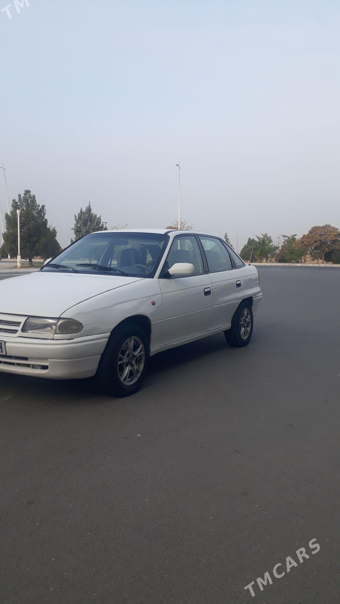 Opel Astra 1993 - 50 000 TMT - Tejen - img 7