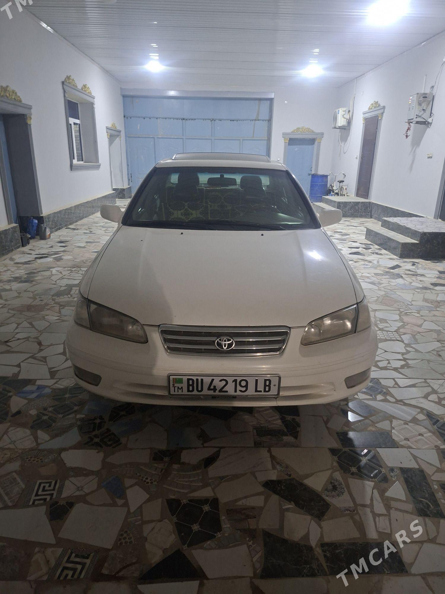 Toyota Camry 2001 - 110 000 TMT - Халач - img 2