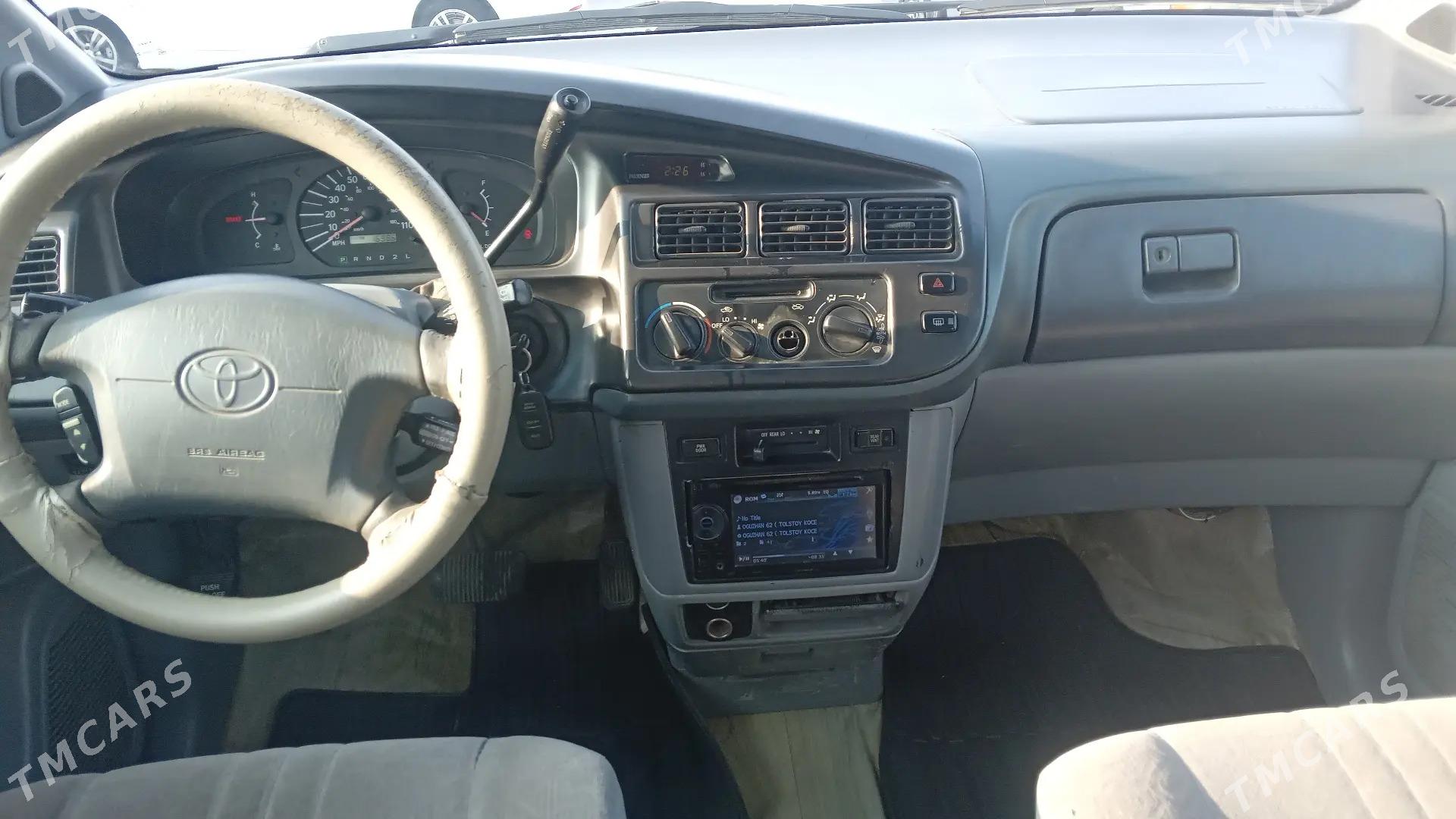 Toyota Sienna 2000 - 170 000 TMT - Мары - img 1