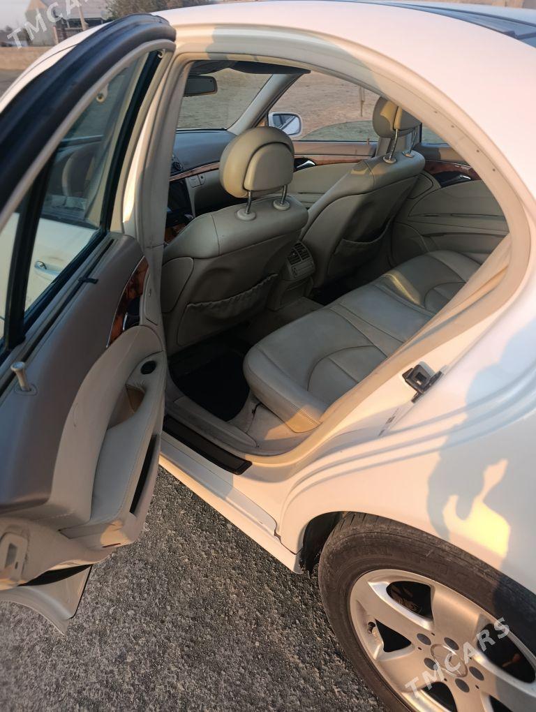 Mercedes-Benz E350 2006 - 190 000 TMT - Берекет - img 4