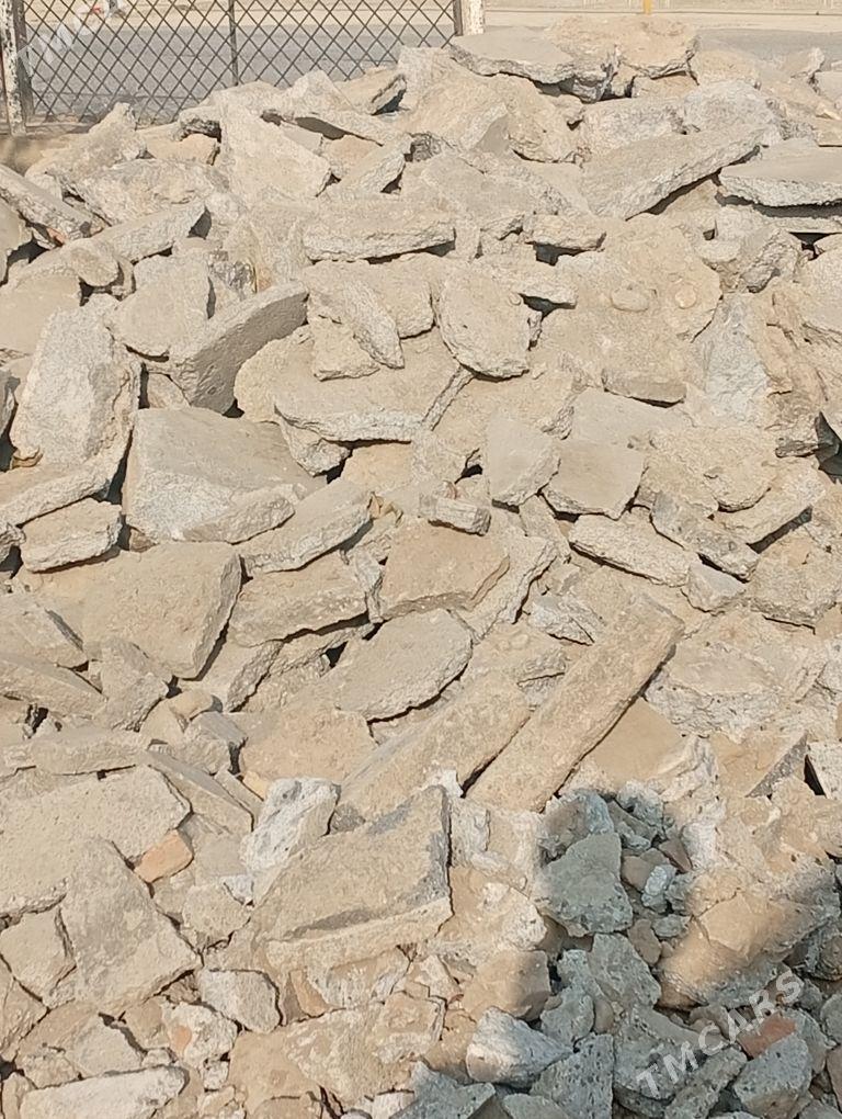 butkamen - Ак-Бугдайский этрап - img 1