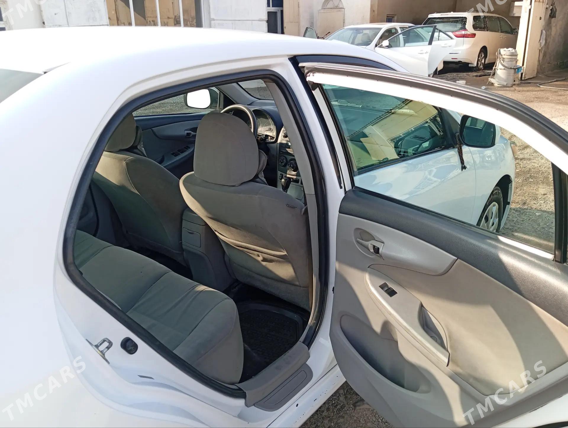 Toyota Corolla 2010 - 148 000 TMT - Векильбазар - img 6