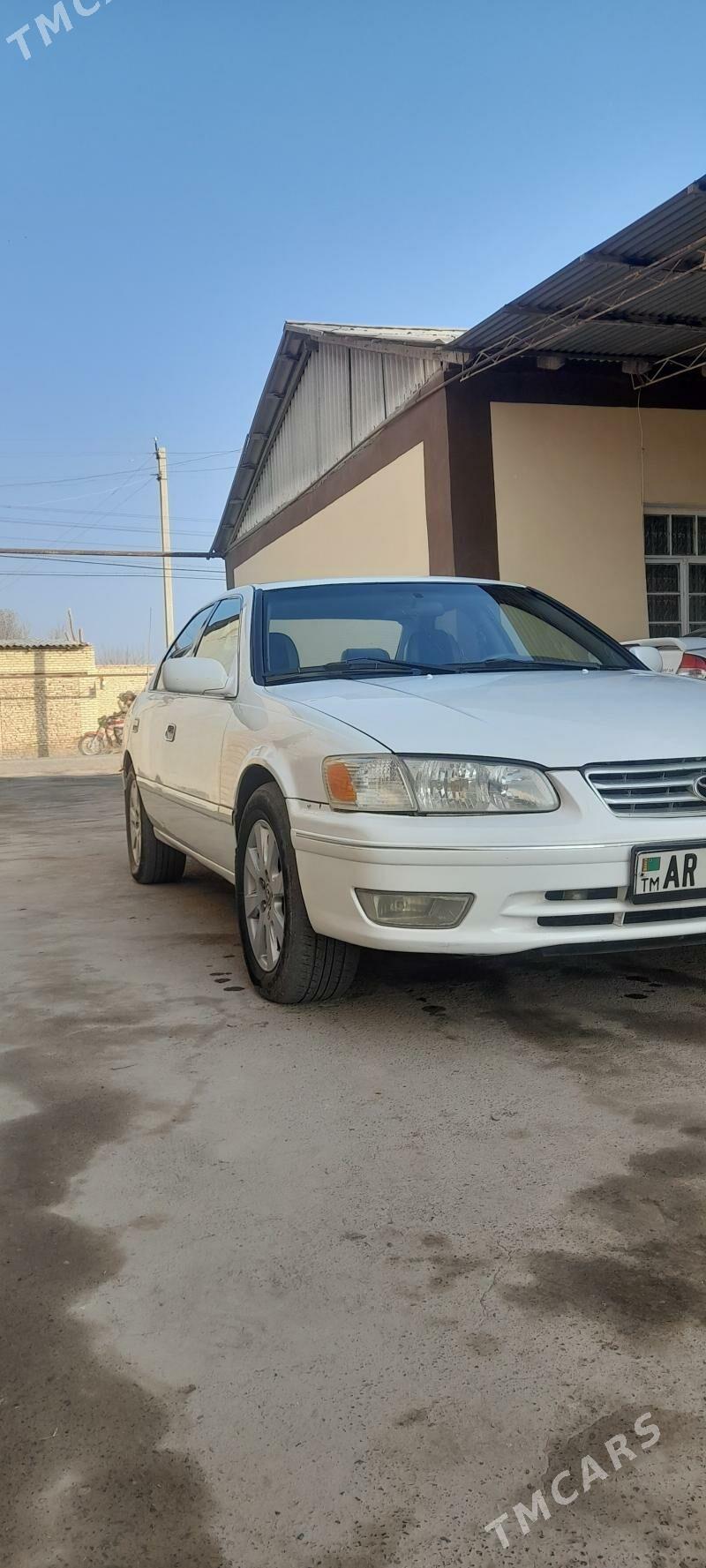 Toyota Camry 1999 - 130 000 TMT - Сакар - img 3
