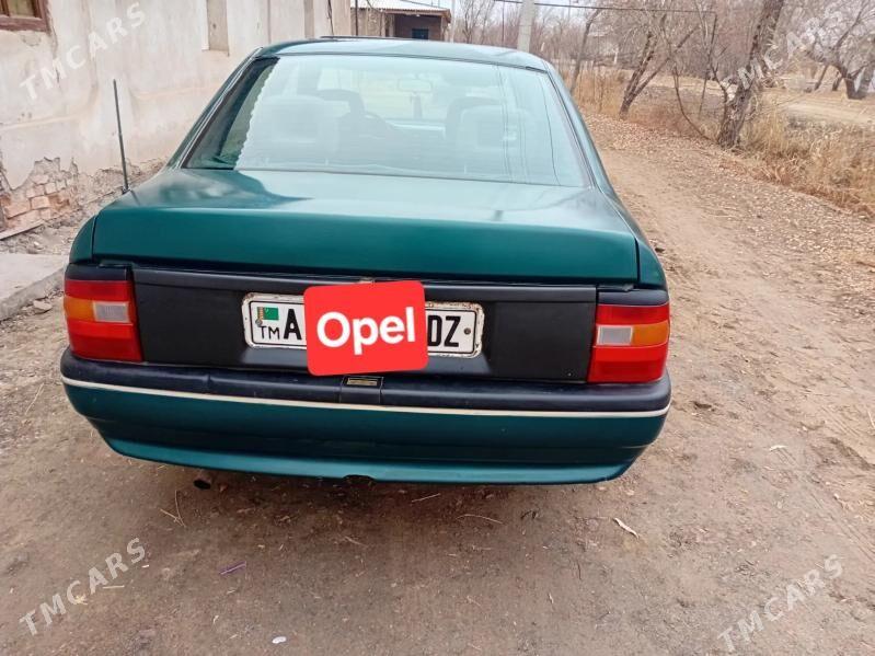 Opel Vectra 1990 - 40 000 TMT - Болдумсаз - img 6
