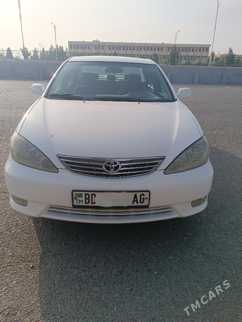 Toyota Camry 2005 - 170 000 TMT - 11 mkr - img 1