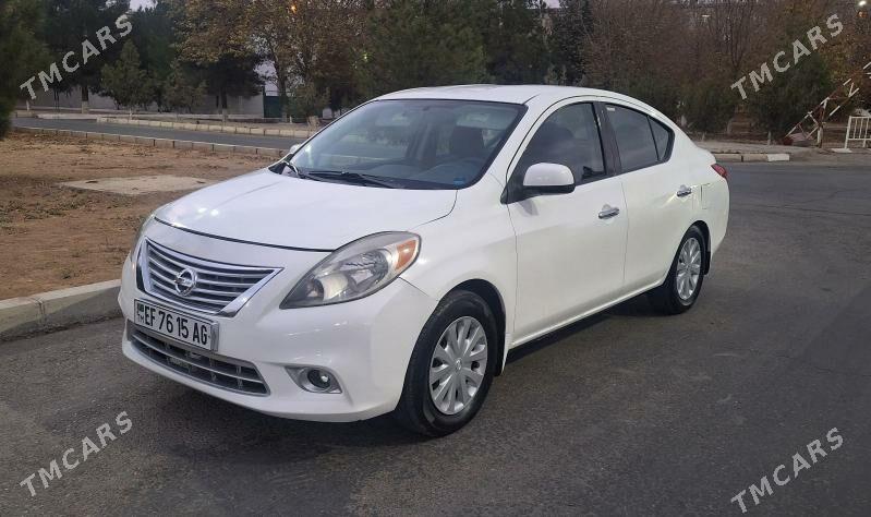 Nissan Versa 2012 - 124 000 TMT - Ашхабад - img 1