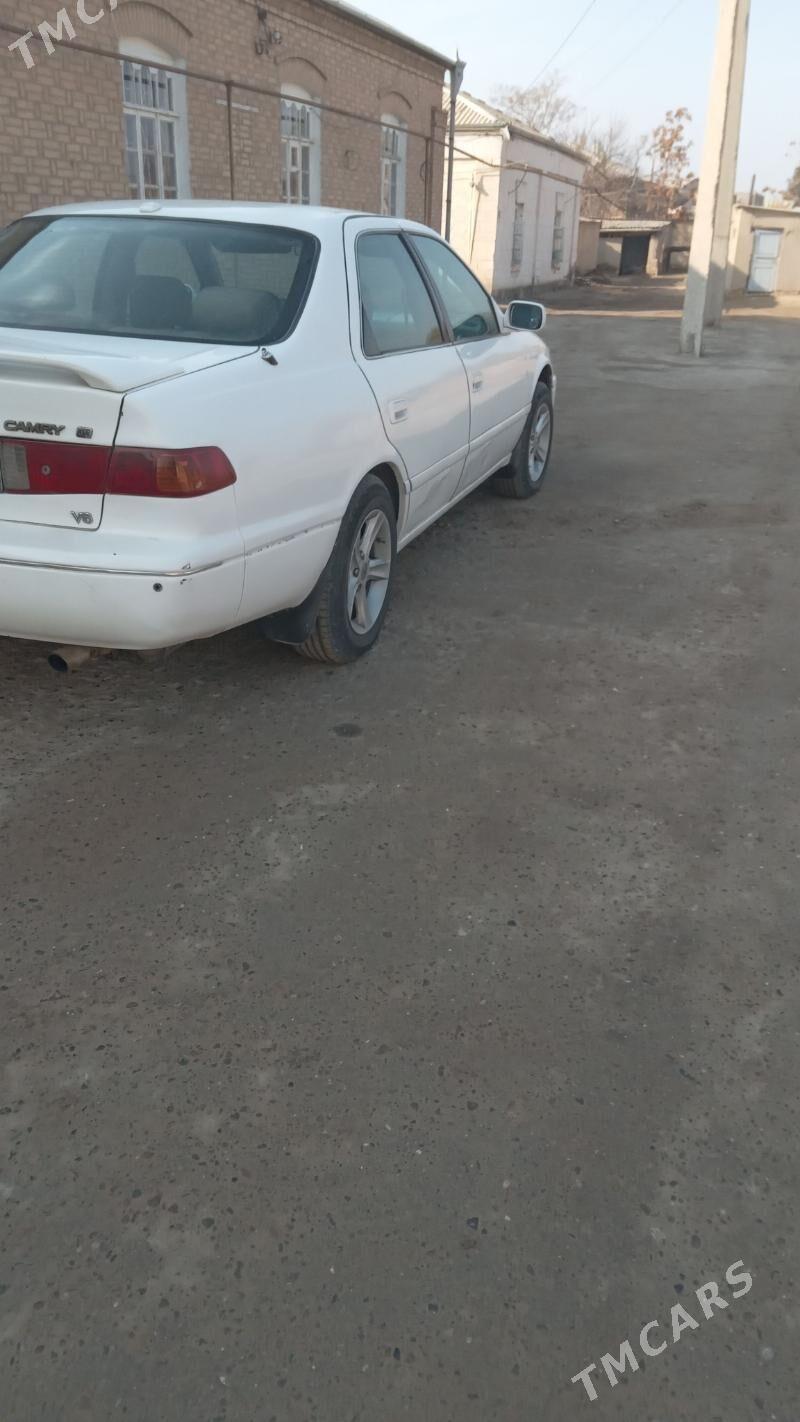 Toyota Camry 2001 - 90 000 TMT - Murgap - img 4