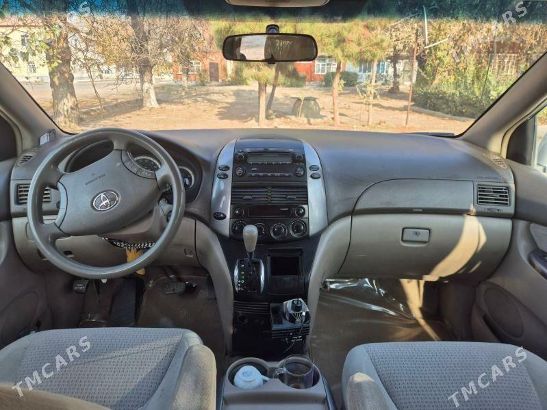 Toyota Sienna 2006 - 240 000 TMT - Район ст. Аэропорта, ул. Гагарина - img 6