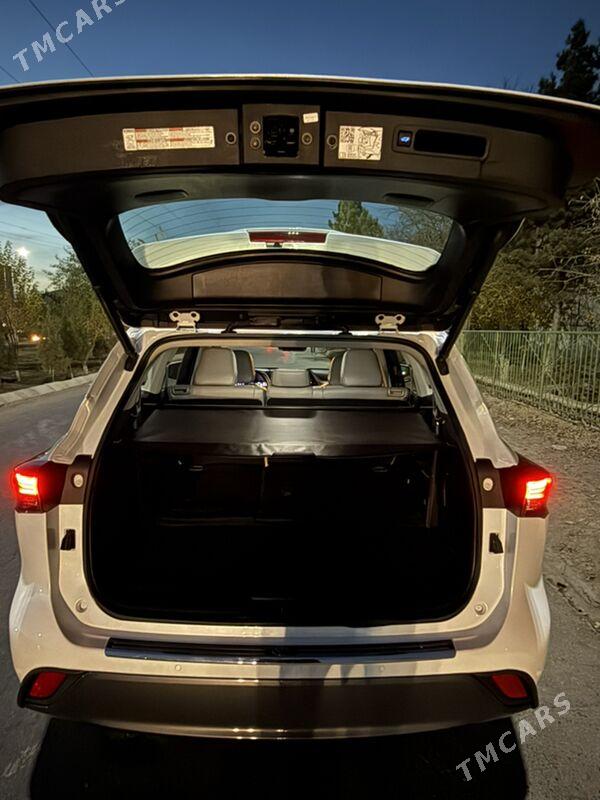 Toyota Highlander 2022 - 650 000 TMT - Aşgabat - img 6